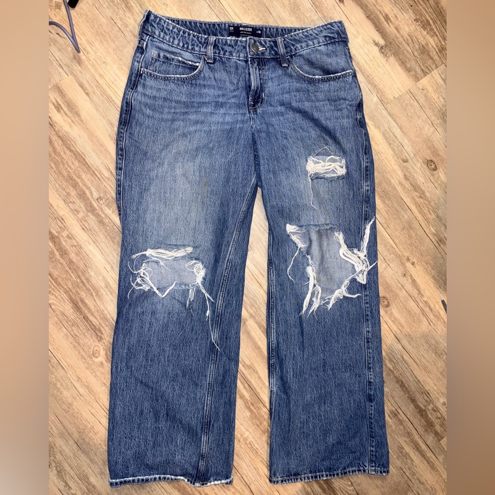 Hollister Low-Rise Baggy Blue Denim Jeans